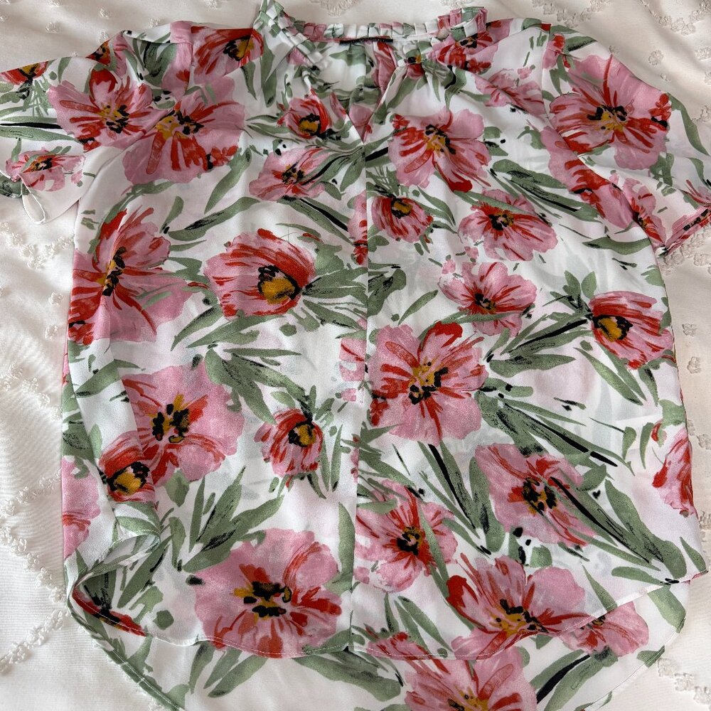 Tahari blouse
